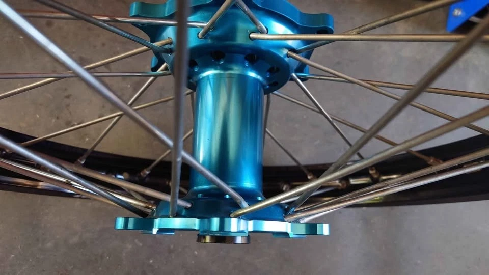 Rueda trasera yz125 19x1.85 llanta NUEVA DID NUEVA azul Tusk Hub Foto 3 de 4