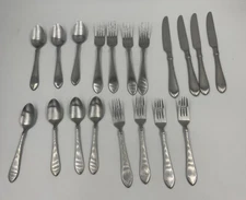 Lot of 19 Pieces Oneida VORTEX Stainless Flatware