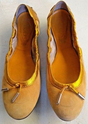 yellow gold flats