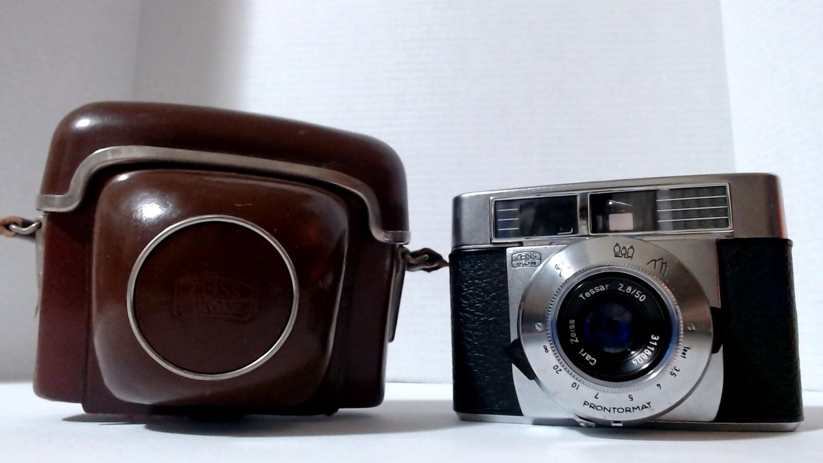 Zeiss Ikon Symbolica 35mm Camera w/ Prontormat Tessar 50mm f/2.8