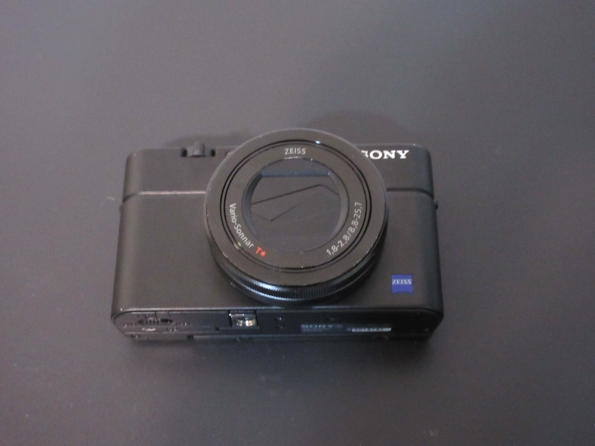 Sony DSC-RX100 III 20.1 MP Digital SLR Camera RX100M3 Black W