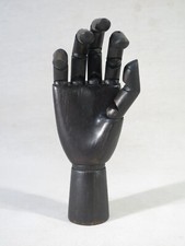 MAIN EN BOIS ARTICULEE OBJET DECORATION SCULPTEUR PRESENTATION DESSINATEUR 
