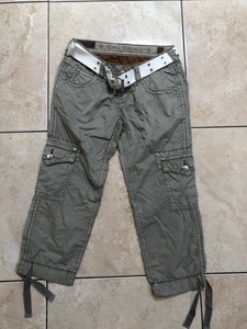 womens khaki cargo capris