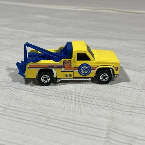 Vintage 1983 Hot Wheels Mainline Ramblin’ Wrecker AAA 24 Hour Towing Truck MINT