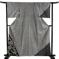 Japanese Silk Kimono S 159.5cm Charcoal gray Grass and flowers Lined Gold and 81