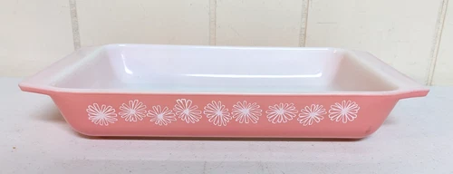 Vintage PYREX 1 1/4 Qt PINK DAISY Space Saver Casserole Dish # 548-B *NO LID*