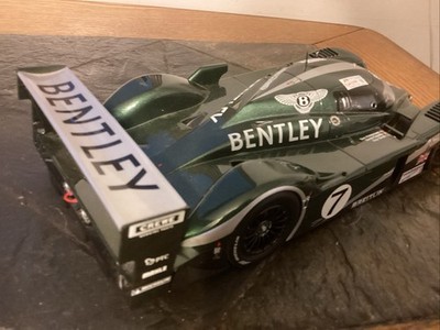オートアートBentley Speed 8 1/18 AUTOart 1:18 scale diecast Bentley Speed 8 No.7- 2003 Le Mans 24Hr
