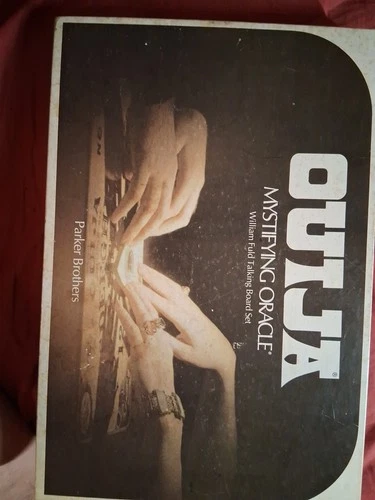 Vintage 1972 Parker Brothers 600 Quija Board in Original Box with all pieces