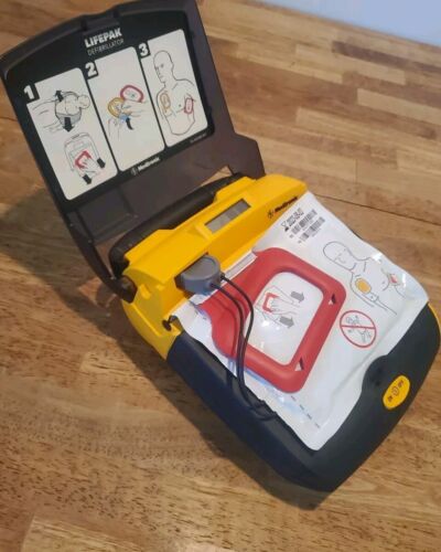 Lifepak CR Plus - Picture 3 of 4