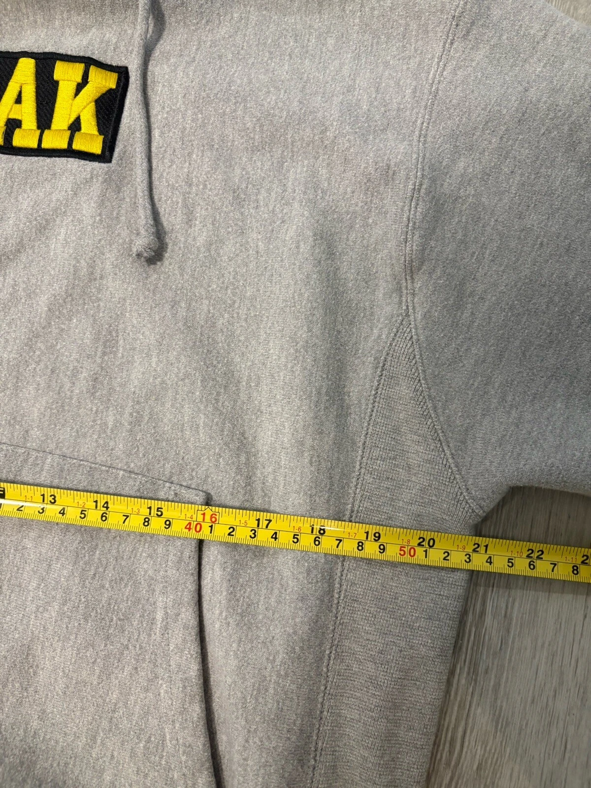 Felpa con cappuccio IRAK New York Box Logo Supreme