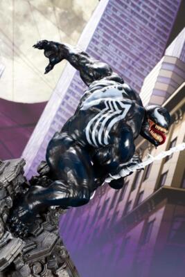 KOTOBUKIYA ARTFX 1/6 VENOM & GAMERVERSE SPIDER-MAN 2 STATUE