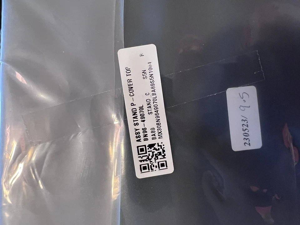 NEW SAMSUNG OEM QN65QN90BA TV STAND WITH NECK COVER QN65QN90BAFXZA FEET LEGS - Image 3 of 4
