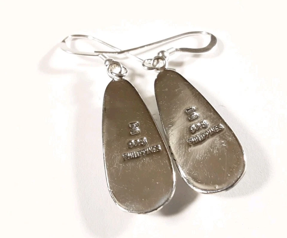 925 STERLING ETCHED DESIGNS MATRIX TURQUOISE 1 3/4" X 1/2" HOOK EARRINGS 6.5g - Image 4 of 4