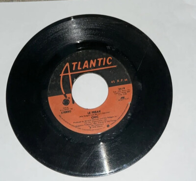 CHIC: SAVOIR FAIRE / LE FREAK [VG+] 45RPM vinyl 7'' record (French) Atlantic