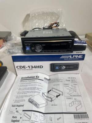 Alpine CDE-134HD CD/HD Radio Receiver USB: IPHONE/IPOD/MP3