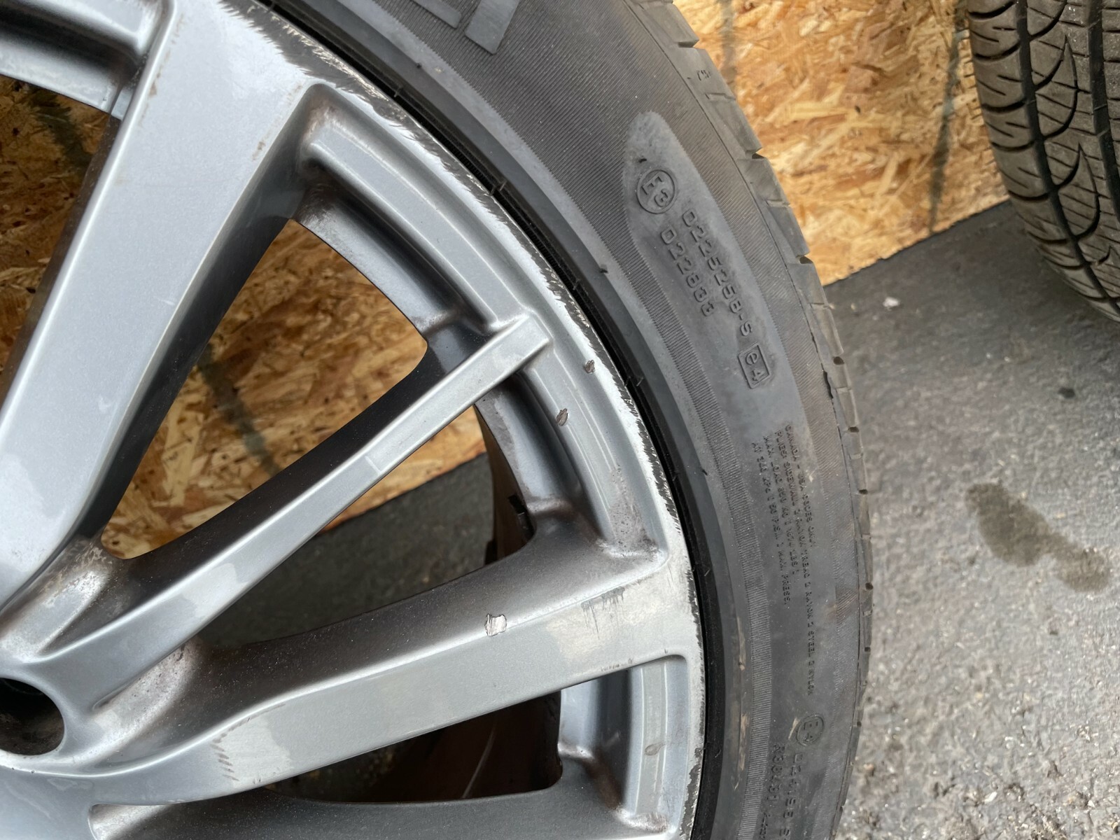 19" 19X8.5 FRONT WHEEL AND TIRE ASSEMBLY #2 OEM 42K 14-19 MASERATI GHIBLI S