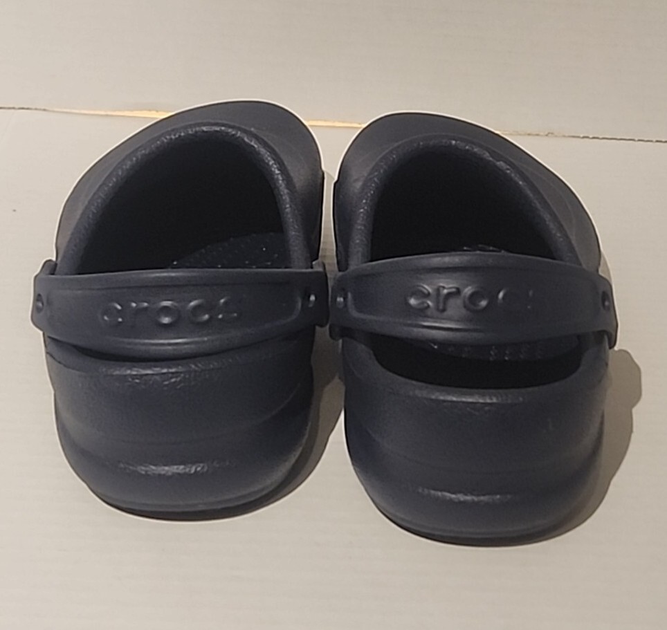 Crocs Unisex-Adult Bistro Clogs, Slip Resistant Work Shoes  display picture 3