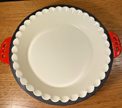 Cuisine Company Pie Pan Enameled Cast Iron Baking Cooking 10.25'' 1.5 Qt Red