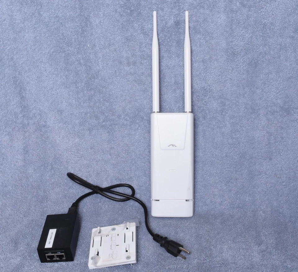 Ubiquiti Networks UniFi AP Outdoor+ Wi-Fi 802.11n Access Point Indoor/outdoor - Image 2 of 4