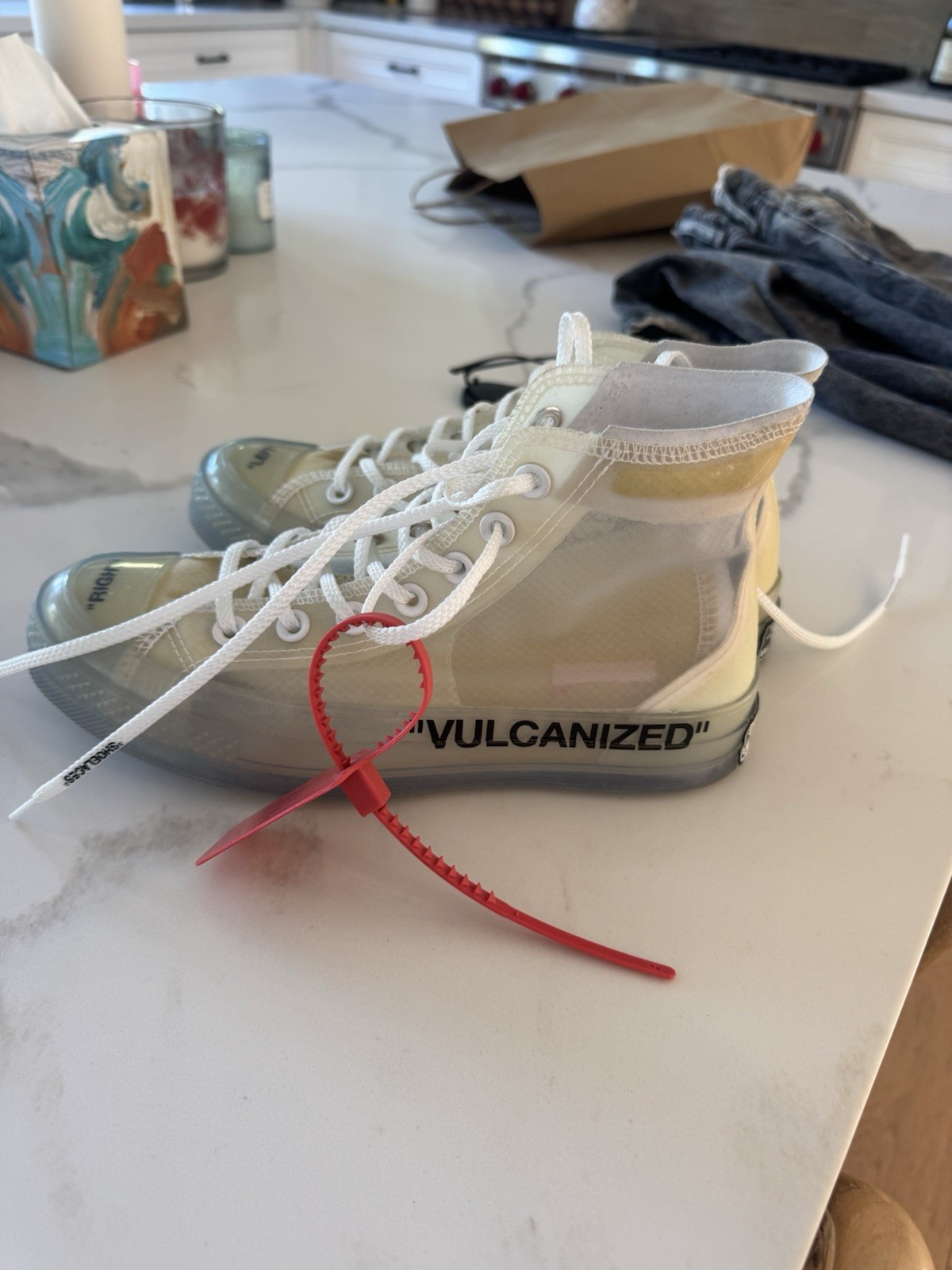 Off White Converse Vulcanized - image 1
