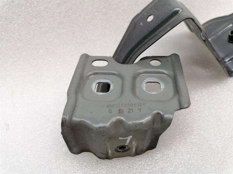 MERCEDES EQA H243 EQA350 Holder- Bracket A2478811500 Halter Träger 