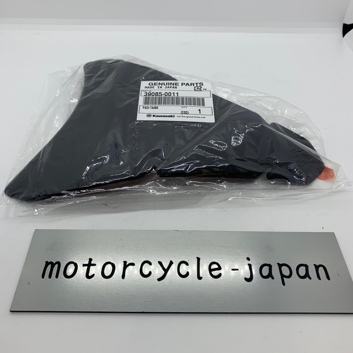 1111-014 ランニングパット Kawasaki Genuine 2012 - 2022 NINJA ZX 14R 10R Fuel Tank Pad 39085