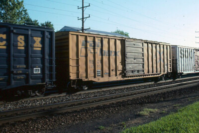 Railroad Slide - Rail Box RBOX #30103 Box Car 1989 Westmont Illinois Freight