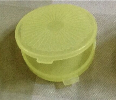 Tupperware Clamshell Pill / Change Keeper Container Sheer Yellow Hinged New