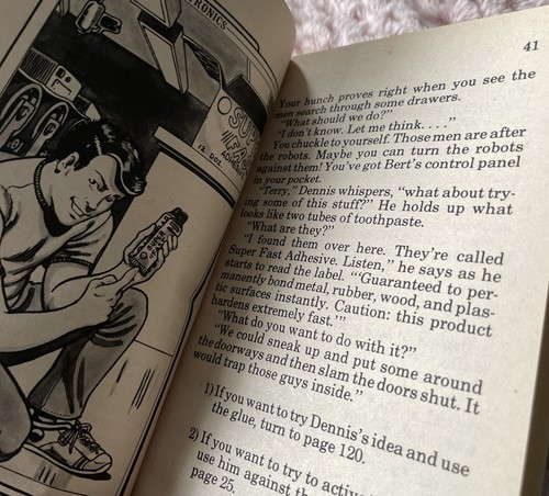 Robbers and Robots an Endless Quest Book #9 Dungeons & Dragons by Mike Carr VGC - Picture 7 of 8