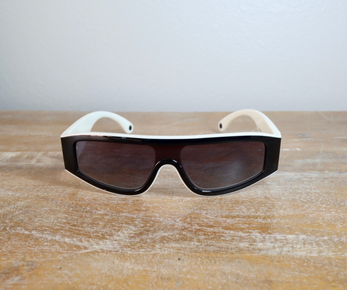 CHANEL 6057 Urban Vintage Shield Sunglasses Black & White/Gray