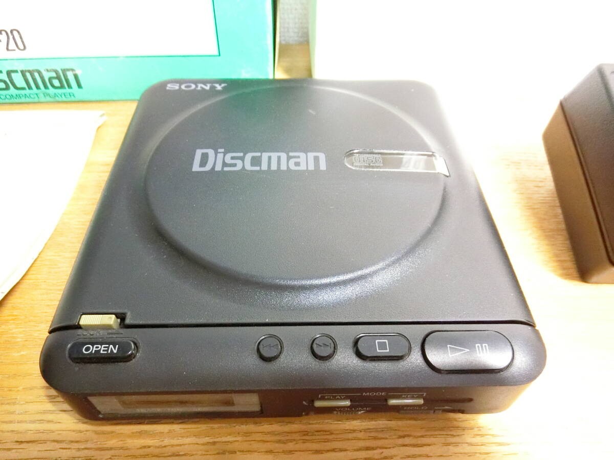 ソニー SONY　Discman D-20　CD COMPACT PLAYER Sony Discman D-20