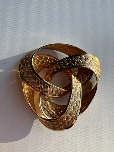 Coro Filigree Broche Gold Tone Pin Vintage Costume Jewelry