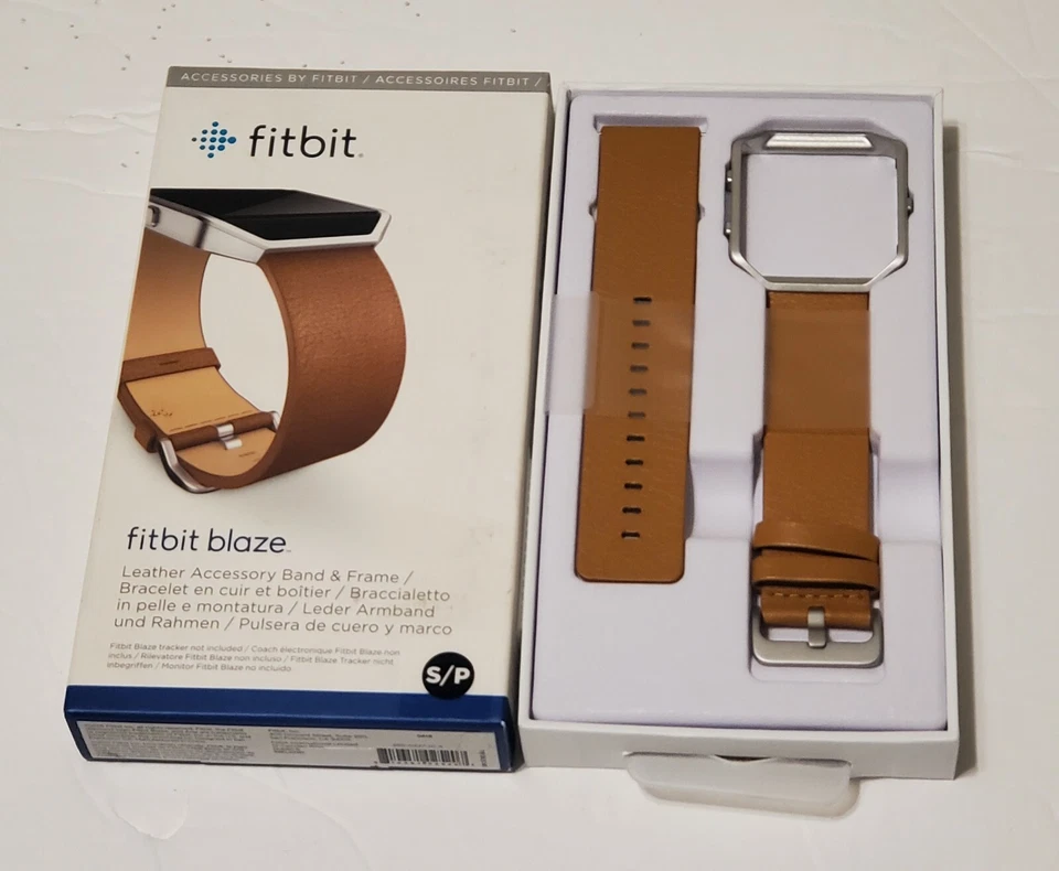 Banda y marco accesorios de cuero Fitbit Blaze SOLO camel pequeño y grande precio de venta sugerido por el fabricante $99 Foto 3 de 4