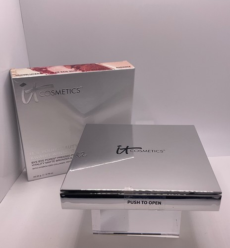It Cosmetics Award Winning Must Haves Palette Blush Bronzer Powder Highlight NIB - Picture 3 of 10