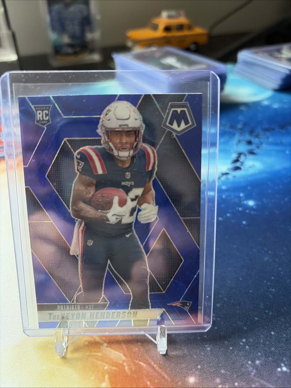 2025 Panini Mosaic - Rookies TreVeyon Henderson #325 Blue Scope Prizm (RC)