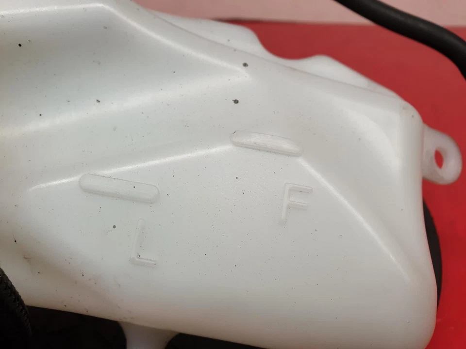 SUZUKI SV650 EXPANSION OVERFLOW BOTTLE 2018 - Image 4 of 4