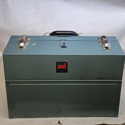 Waterloo Heavy-Duty Metal CnCantilever Toolbox for Appliance