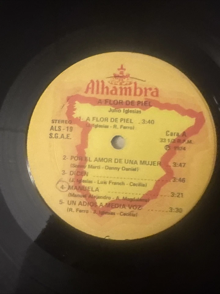 Julio Iglesias - A Flor De Piel - Rare LP - ALS-19 Vinyl SPAIN VG - Image 3 of 4