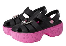 Crocs NWT Stomp Sanrio My Melody Kuromi Hello Kitty Sandals Women  s 10