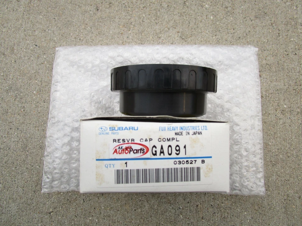 90-94 SUBARU LOYALE CILINDRO MAESTRO DEPÓSITO LÍQUIDO DE FRENOS TAPA OEM NUEVO Foto 3 de 4