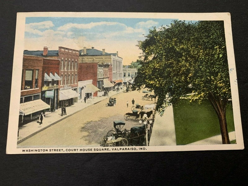 1921 Washington Street Courthouse Square Valparaiso Indiana Postcard