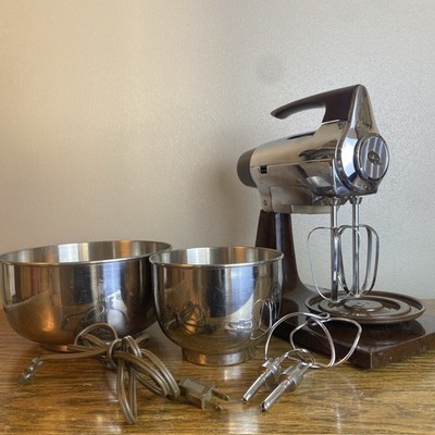 VTG Tested Sunbeam Vista 12 Speed Mixmaster Mixer Chrome Bowls Works Detachable
