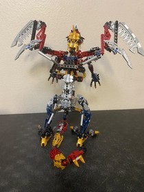 Lego Bionicle VEZON & KARDAS, Item #10204, Complete, *MINT*