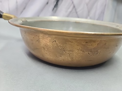 Lot of 2 Vintage Copper Pot &Pan With One Lid Wood Handles Worn Silver? Lined - 第 19/20 張圖片