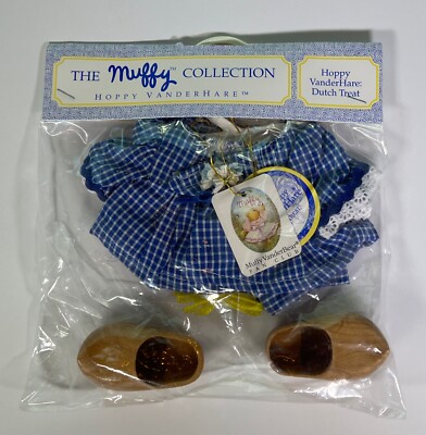 Muffy VanderBear - Hoppy VanderHare Dutch Treat Outfit NABCO #4415 - BRAND NEW