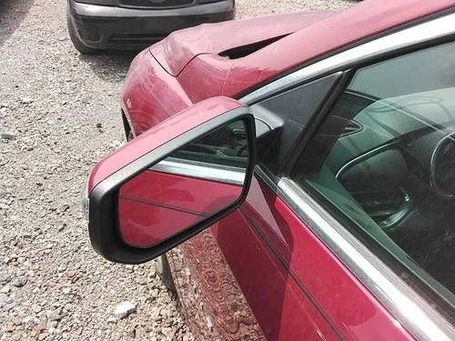 Used Left Door Mirror fits: 2018 Chevrolet Malibu Power VIN Z 4th digit New Styl