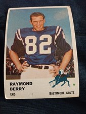 1961 Fleer - Raymond Berry #33. Baltimore Colts. VG+