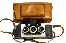 David White Stereo Realist 35mm f3.5 camera with case and strap. Read. #3.