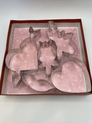 Vintage Cookie Cutters Valentine s Day Set Of 5 Fox Run Metal