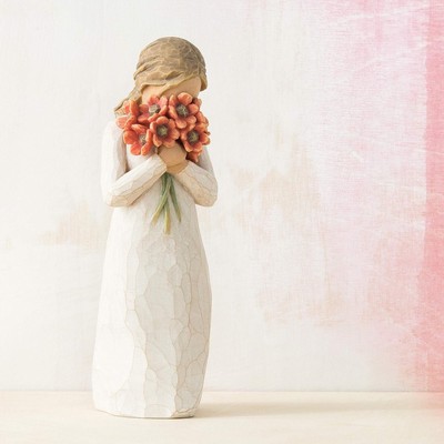 Willow Tree Surrounded by Love 5  Figurine